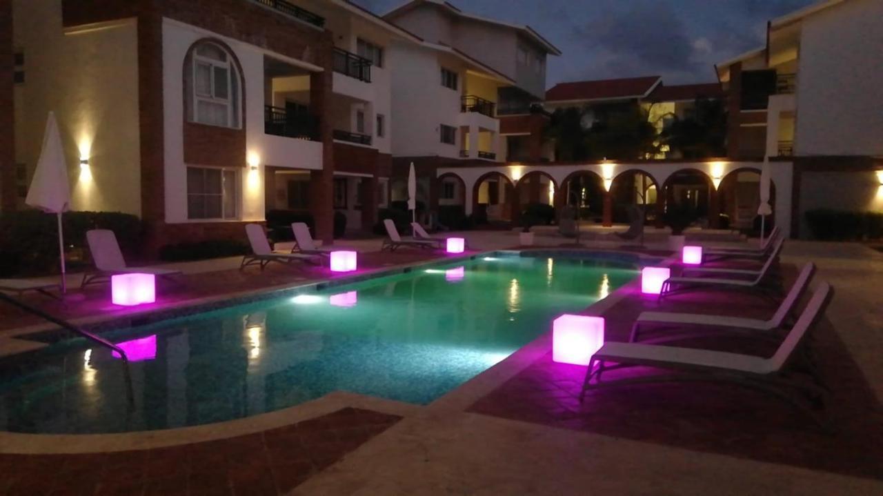Seven Shades Of Coral Village - Suites & Pool In A Residence Close To The Beach 蓬塔卡纳 外观 照片